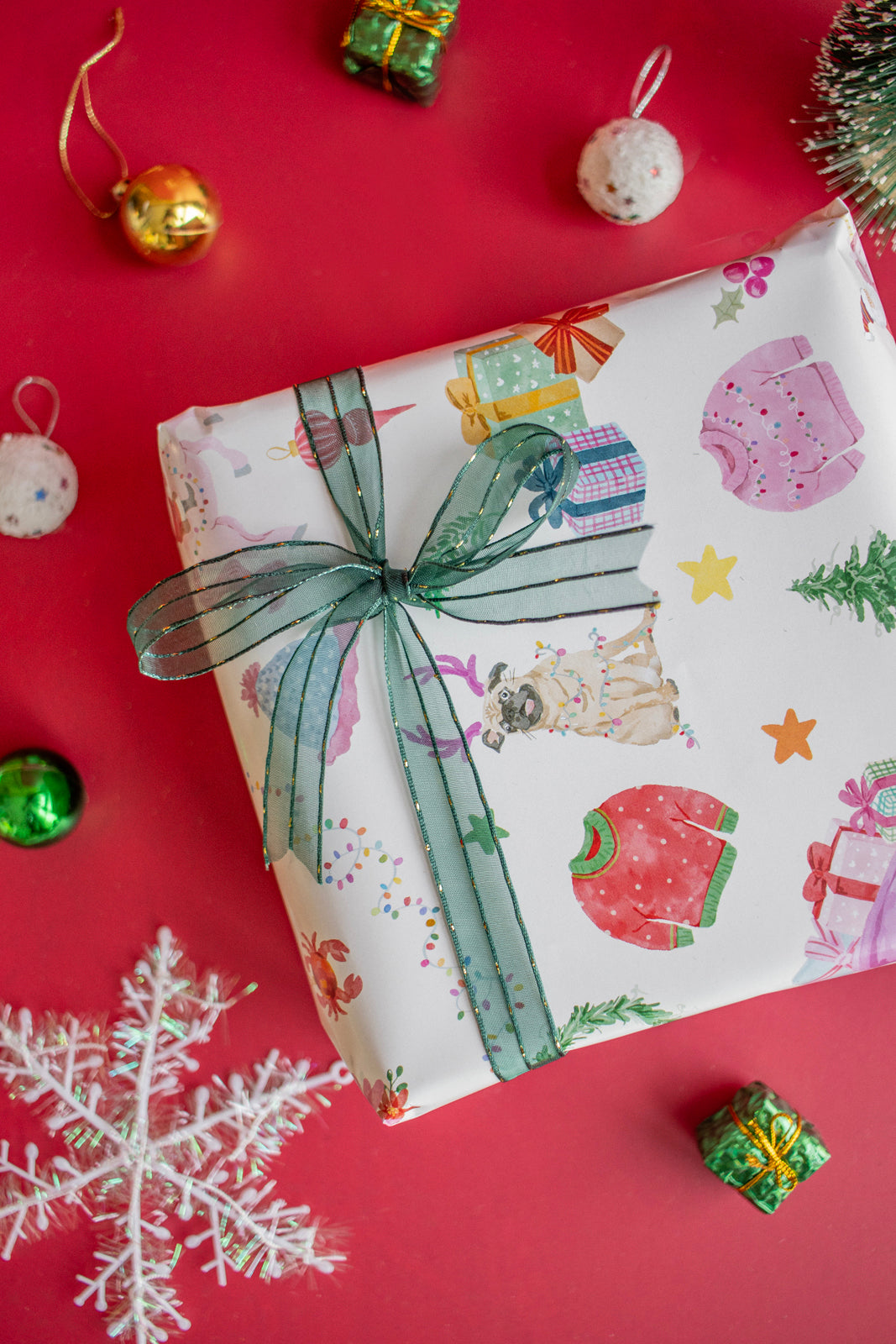 Premium Christmas Wrapping Paper Set – 12 Sheets (4 Designs × 3 Each)