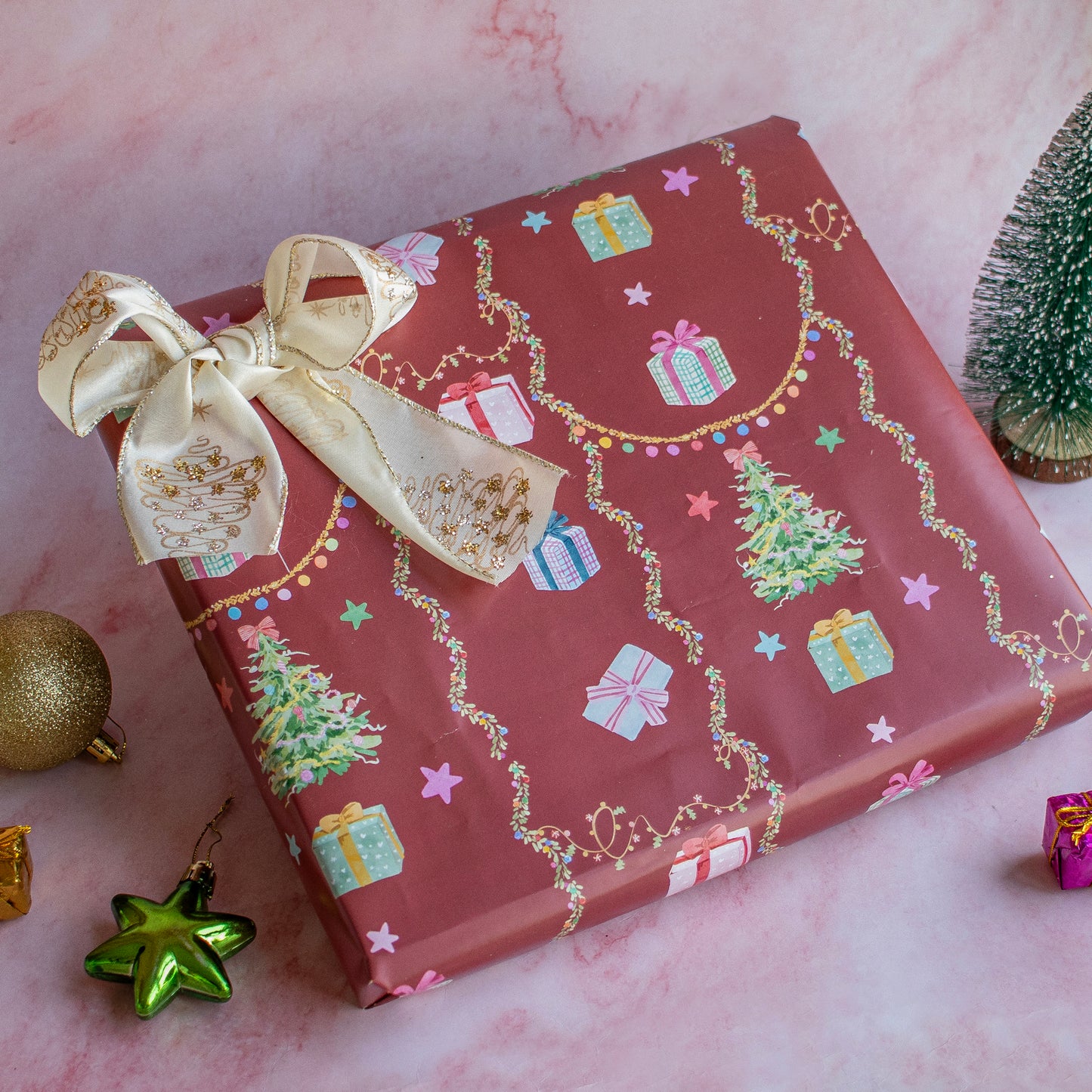 Premium Christmas Wrapping Paper Set – 12 Sheets (4 Designs × 3 Each)